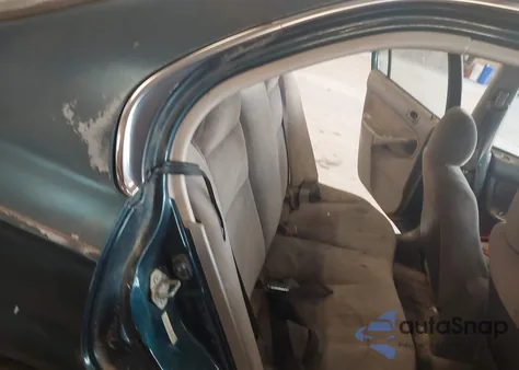 1998 Honda Civic Lx from USA, damaged, VIN 2HGEJ6673WH520922